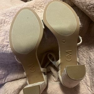 Women’s size 10 heels